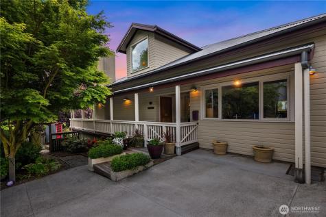 4712 SW Brace Point Drive Seattle WA 98136