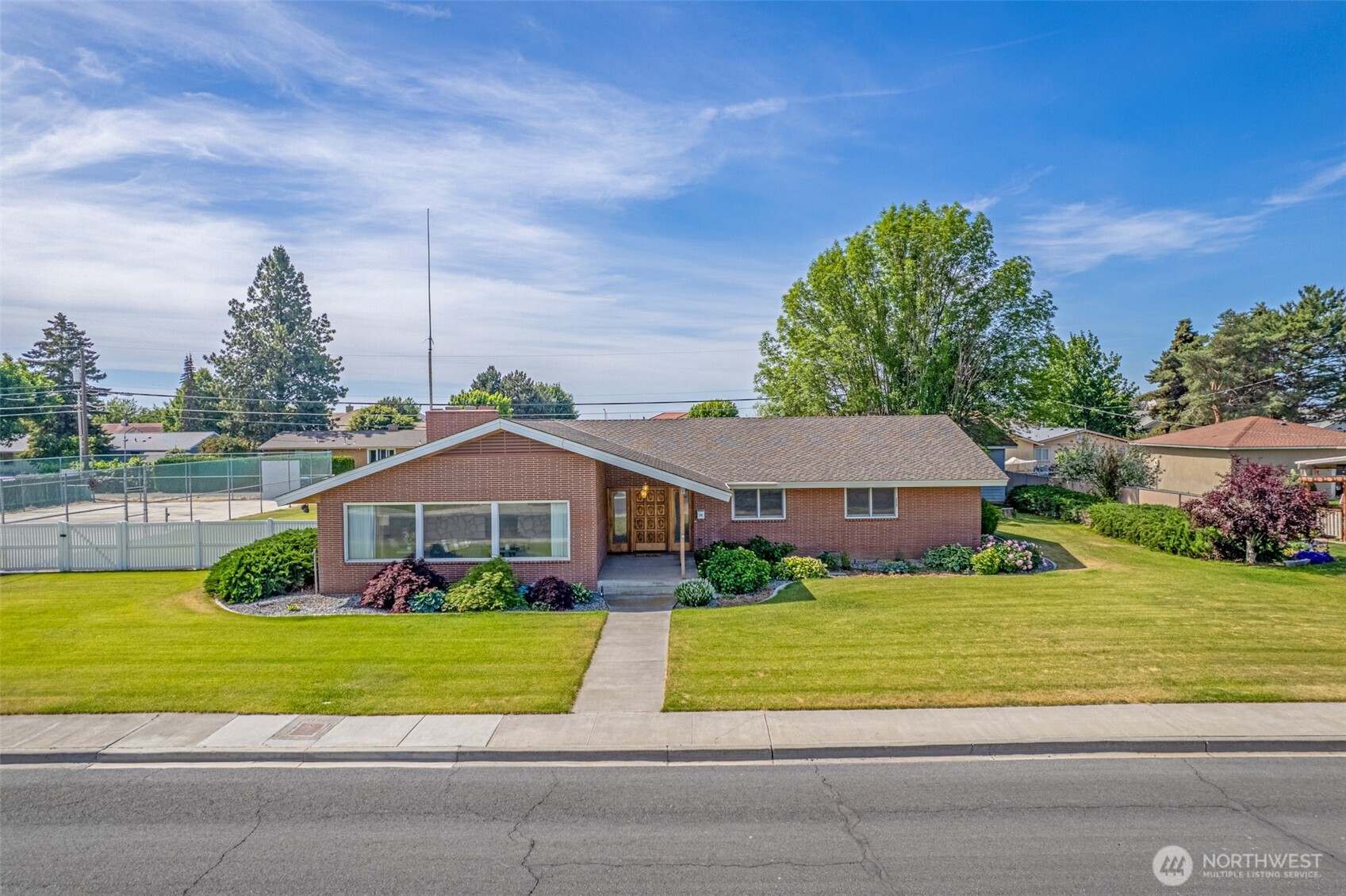 742 I Street SW Quincy WA 98848