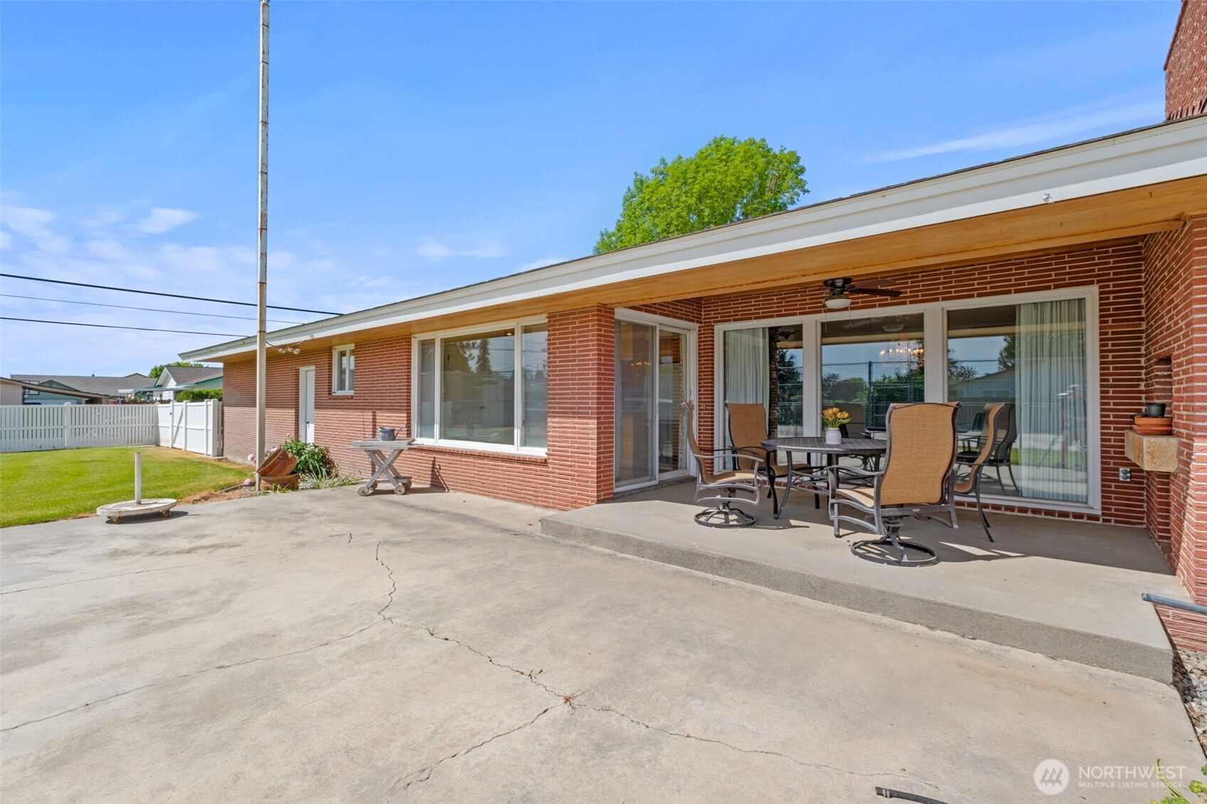 742 I Street SW Quincy WA 98848