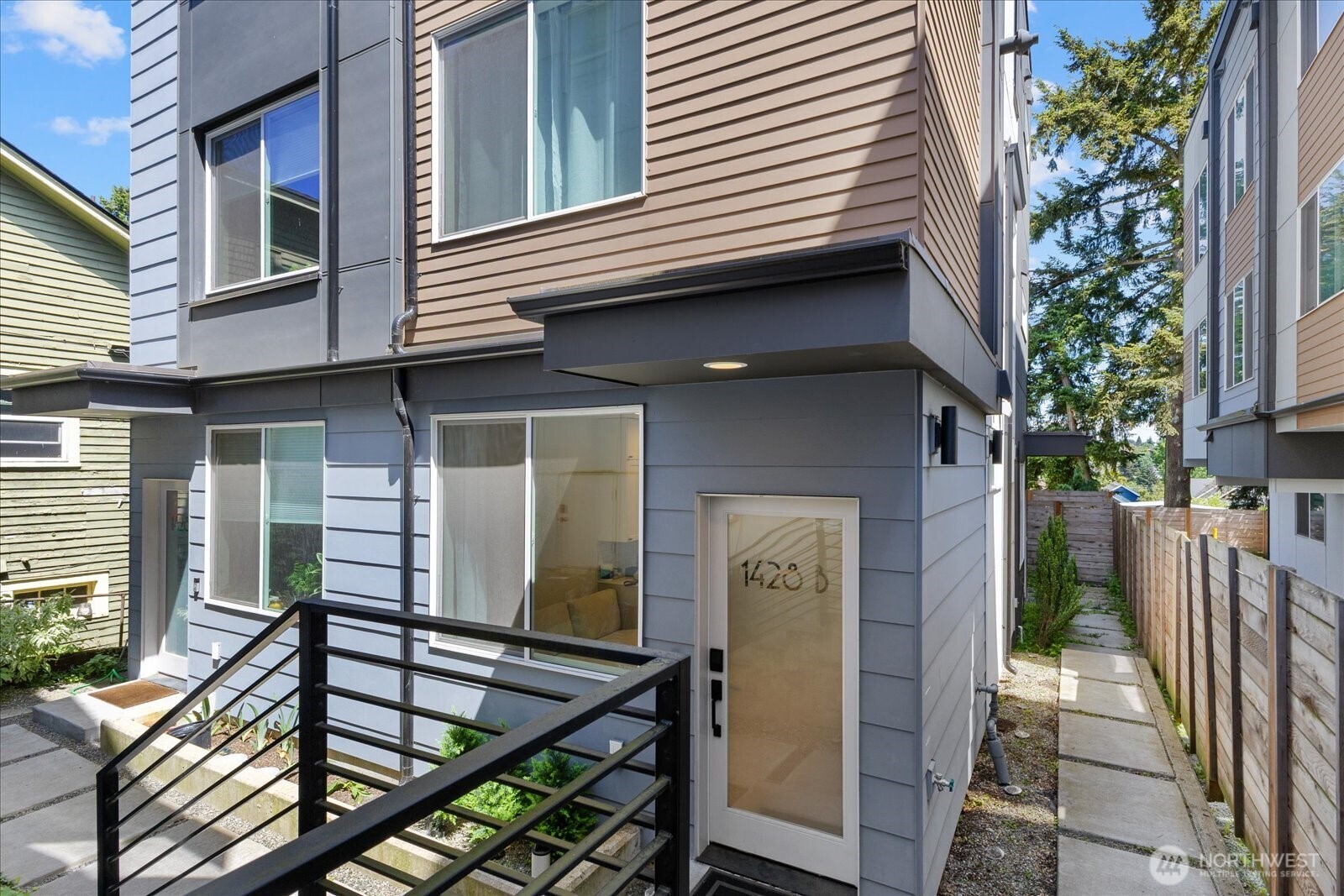 1428 24th Avenue Seattle WA 98122