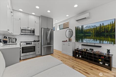 1428 24th Avenue Seattle WA 98122