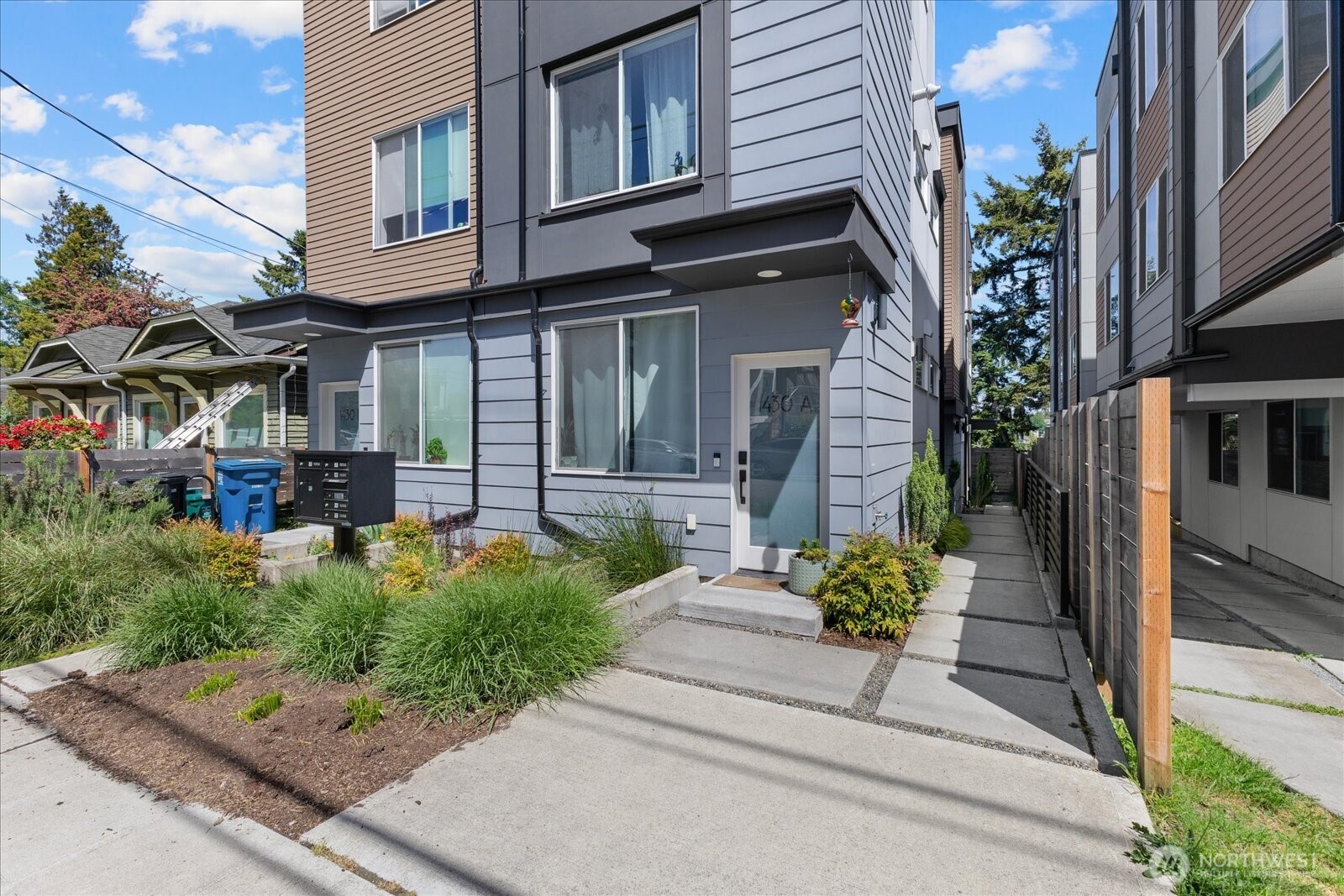 1428 24th Avenue Seattle WA 98122