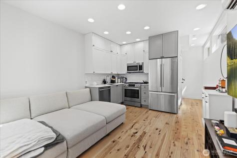 1428 24th Avenue Seattle WA 98122