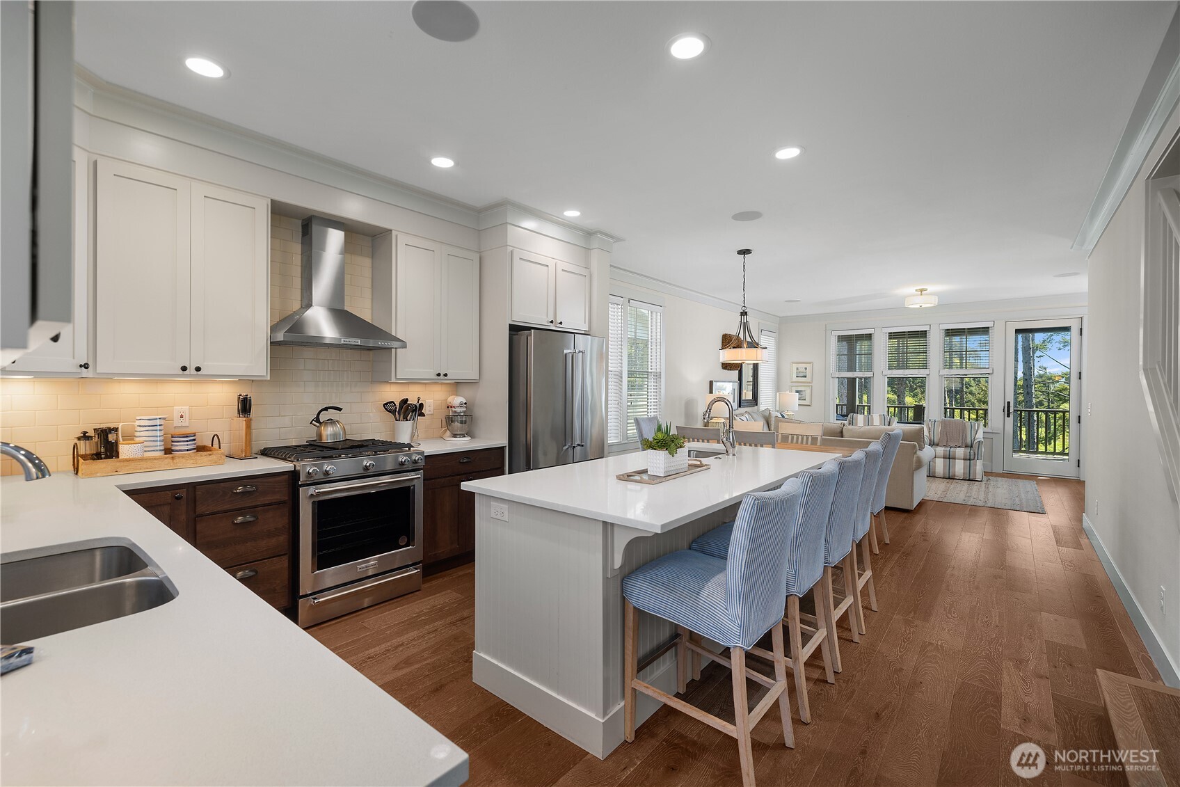 34 Seaside Lane Pacific Beach WA 98571