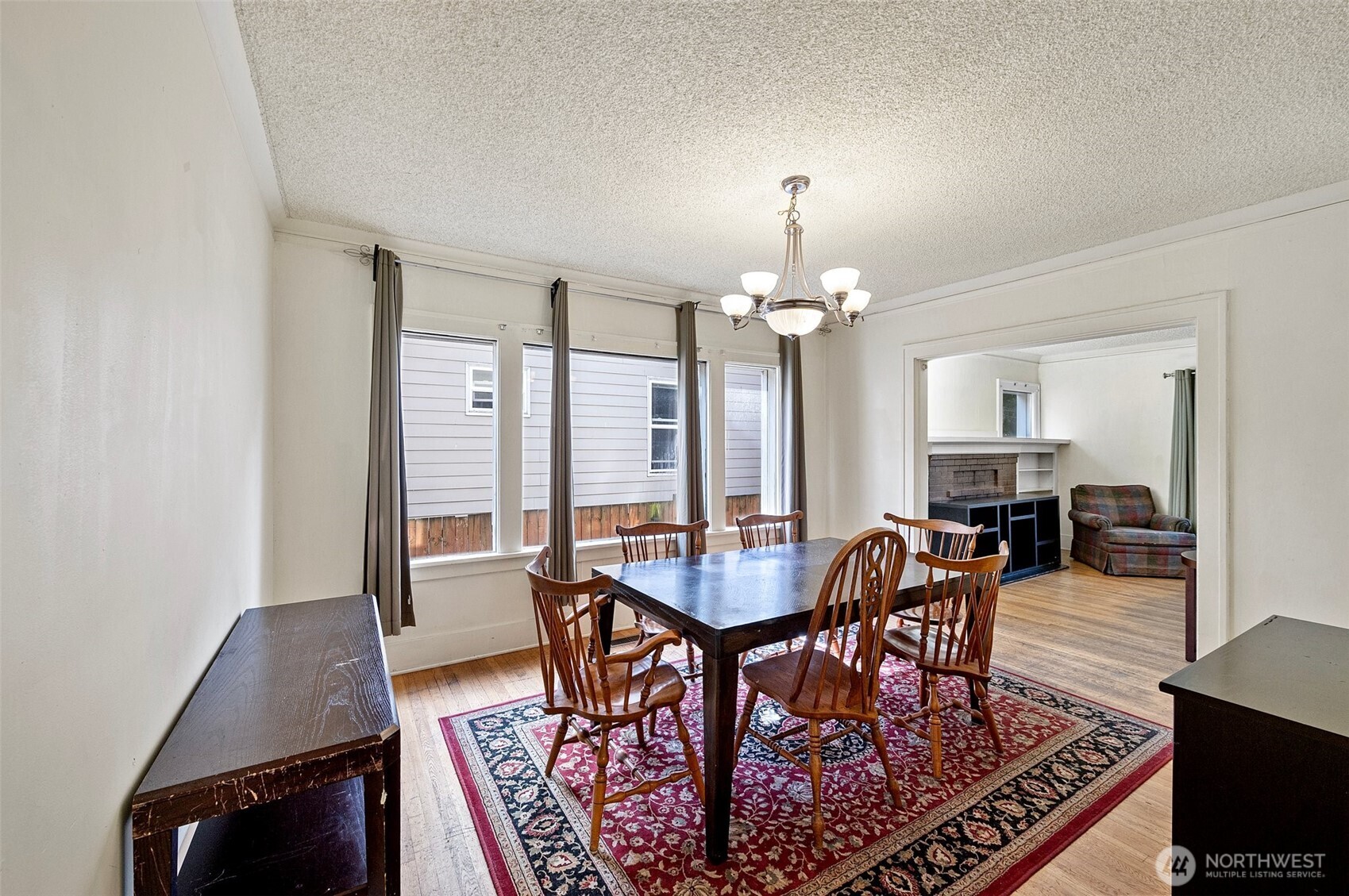 5016 7th Ave NE Seattle WA 98105