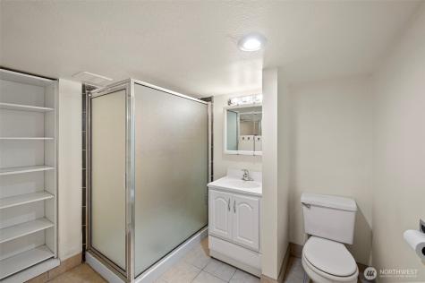 5016 7th Ave NE Seattle WA 98105