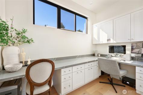 4224 NE 124th Street Seattle WA 98125