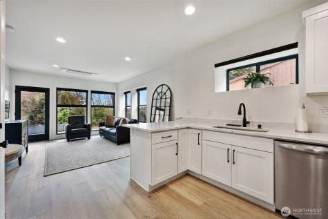 4224 NE 124th Street Seattle WA 98125