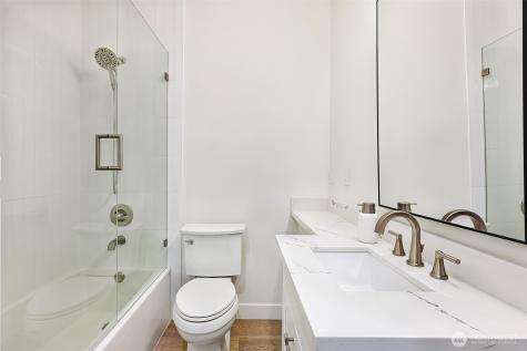 4224 NE 124th Street Seattle WA 98125