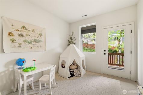 1050 NE 230th Avenue Sammamish WA 98074