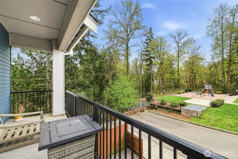 1050 NE 230th Avenue Sammamish WA 98074