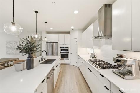 1050 NE 230th Avenue Sammamish WA 98074