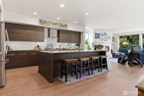 1228 28th Avenue Ct SW Puyallup WA 98373