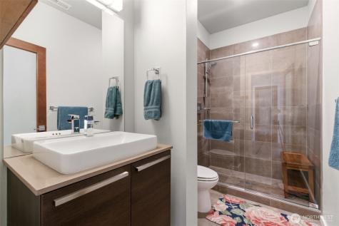 1228 28th Avenue Ct SW Puyallup WA 98373