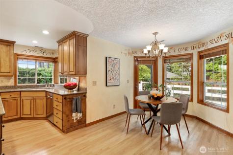 15801 NE 25th Street Vancouver WA 98684
