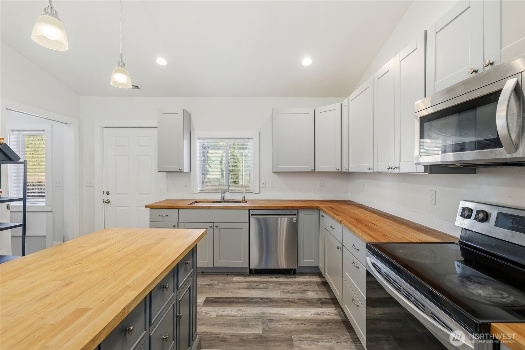 856 NW Folsom Street Chehalis WA 98532