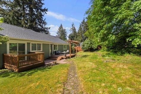 15717 97th Avenue Ct E Puyallup WA 98375