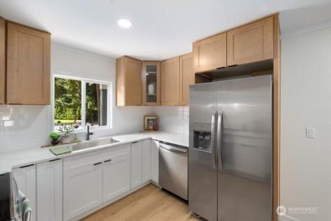 15717 97th Avenue Ct E Puyallup WA 98375