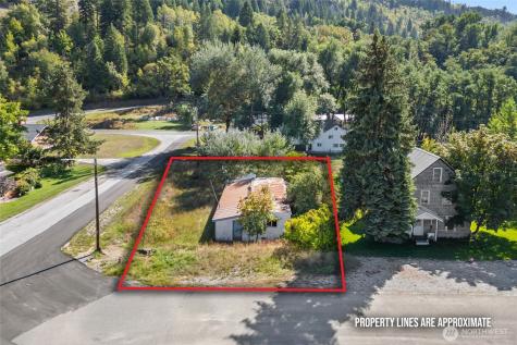 701 Silver Crown Avenue Northport WA 99157