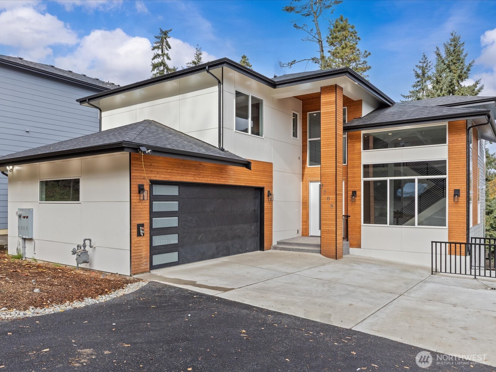 5708 S 142nd Street Tukwila WA 98168