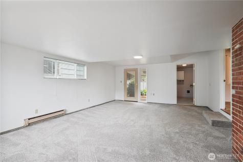 933 S Nevada Drive Longview WA 98632