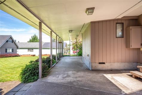 933 S Nevada Drive Longview WA 98632