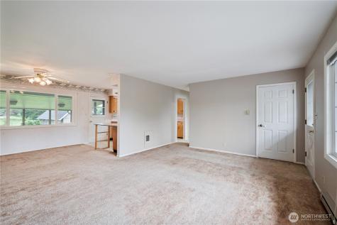 933 S Nevada Drive Longview WA 98632