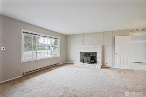 933 S Nevada Drive Longview WA 98632