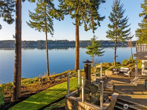 6947 Cooper Point Road NW Olympia WA 98502
