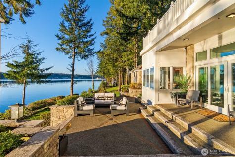 6947 Cooper Point Road NW Olympia WA 98502