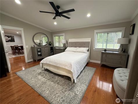 31305 SE 202nd Avenue Kent WA 98042