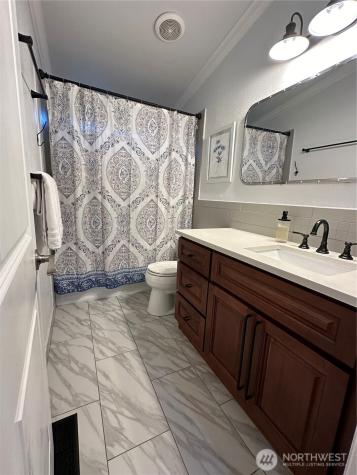 31305 SE 202nd Avenue Kent WA 98042