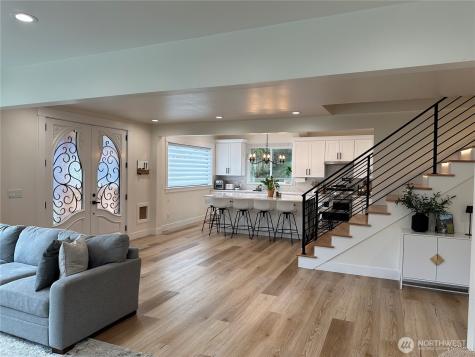 31305 SE 202nd Avenue Kent WA 98042
