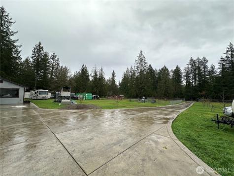 31305 SE 202nd Avenue Kent WA 98042
