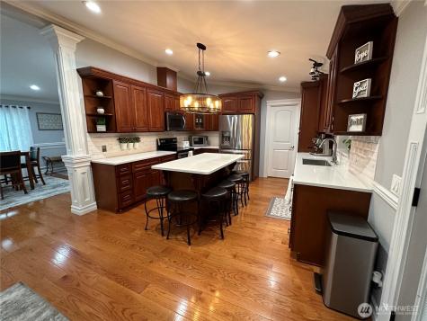 31305 SE 202nd Avenue Kent WA 98042