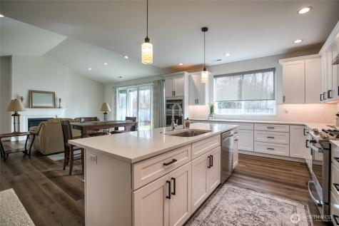 28 Roup Road Montesano WA 98563
