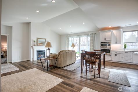 28 Roup Road Montesano WA 98563