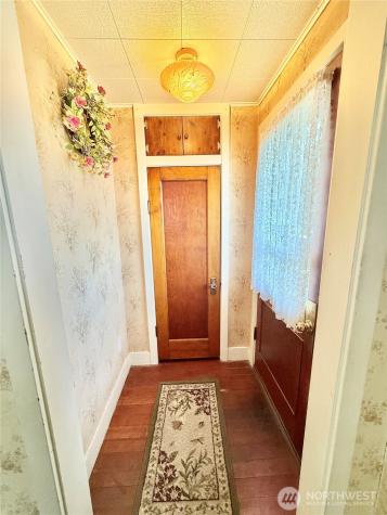 213 Bartlett Avenue E Omak WA 98841