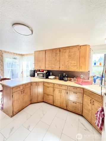213 Bartlett Avenue E Omak WA 98841