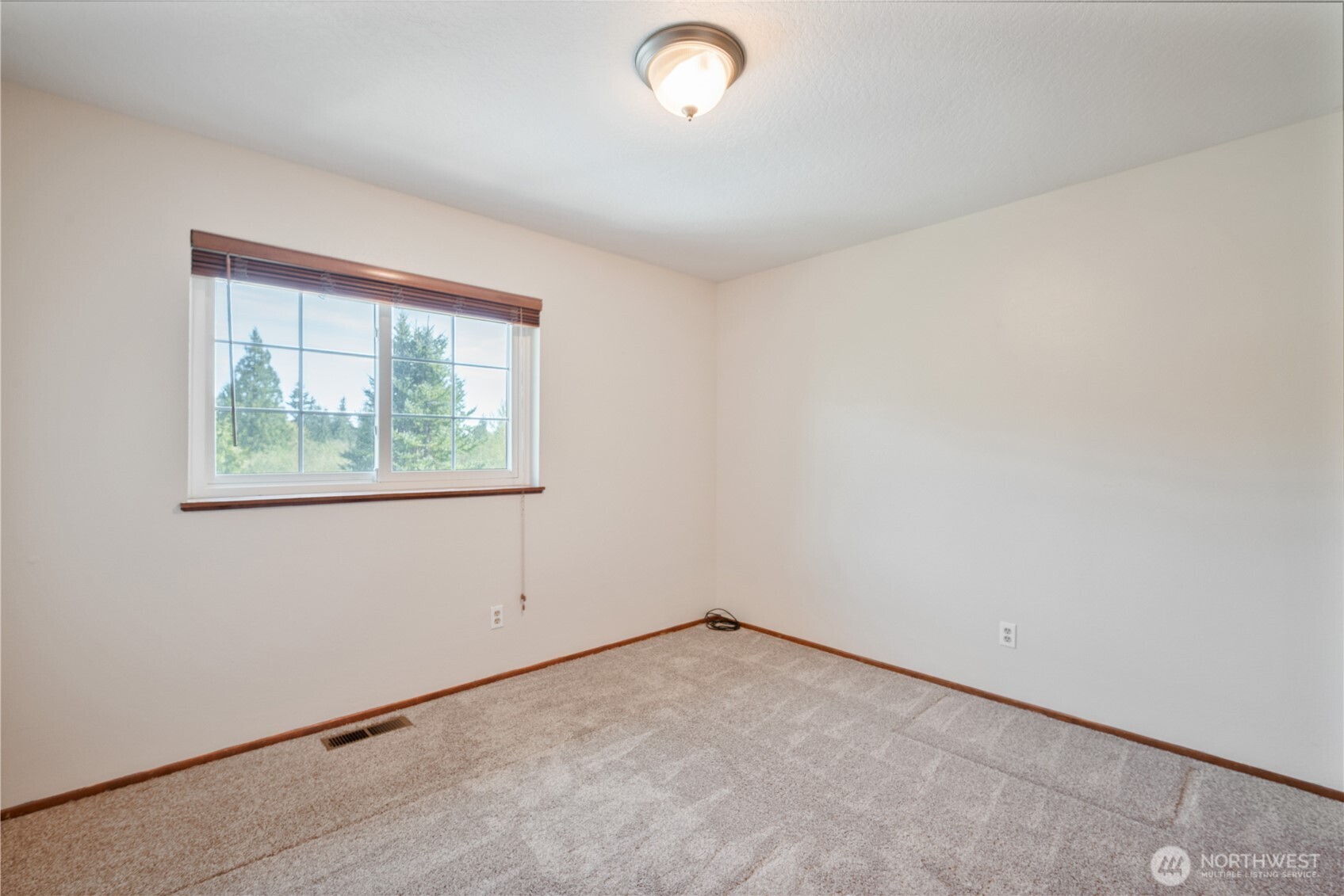 240 St. James Place Longview WA 98632