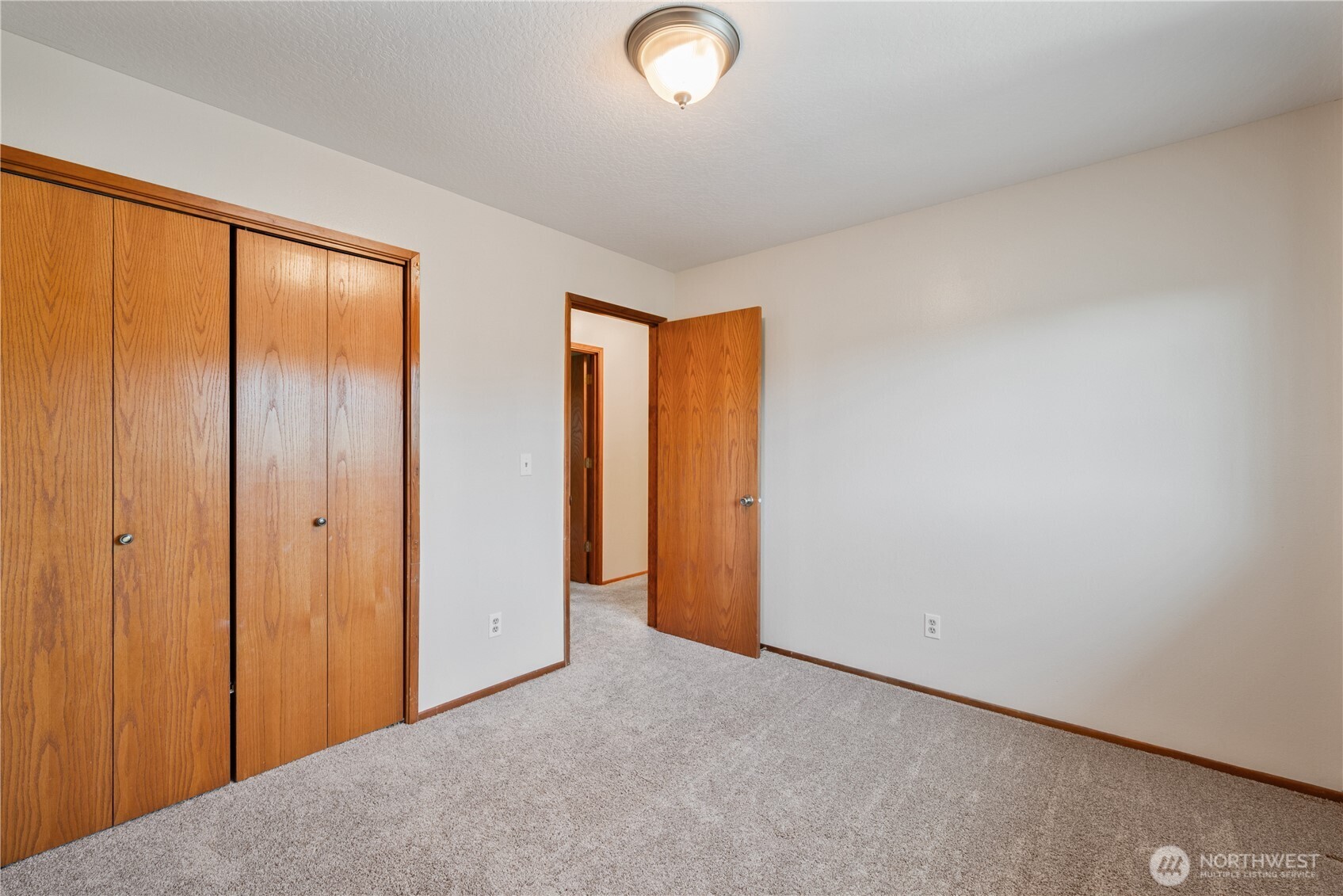 240 St. James Place Longview WA 98632