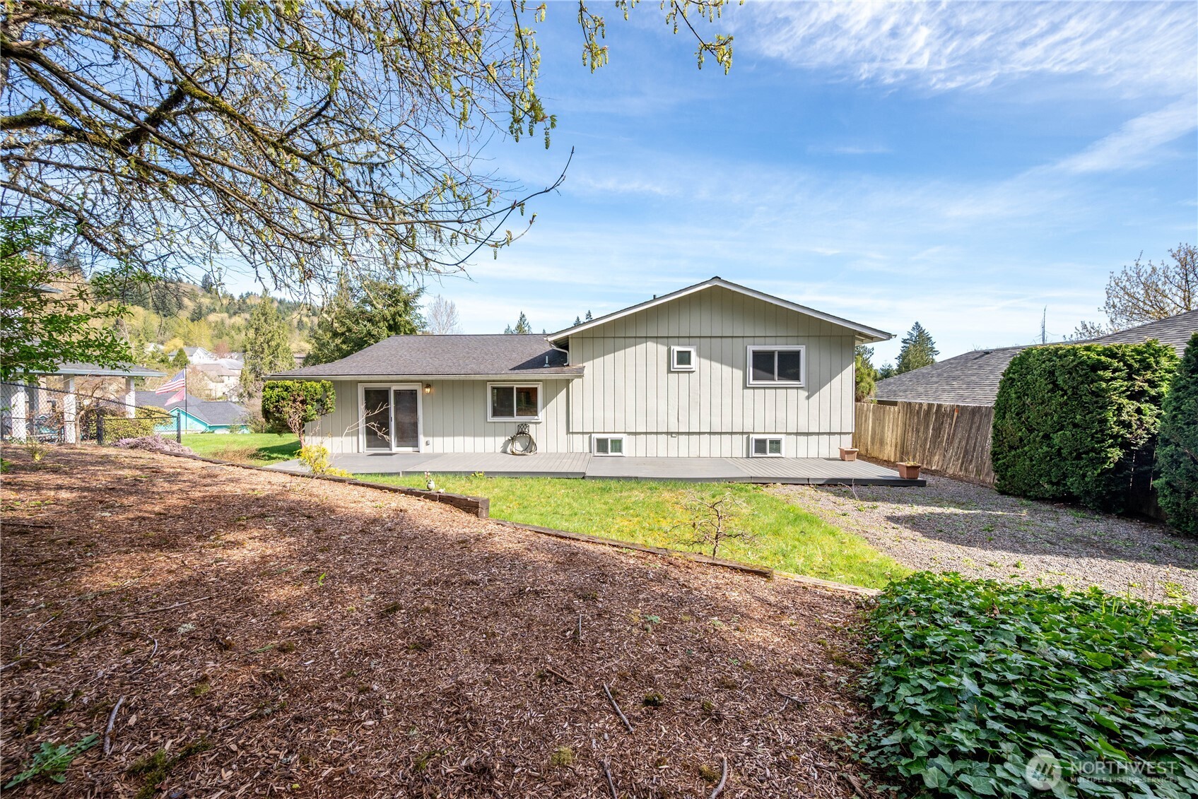 240 St. James Place Longview WA 98632