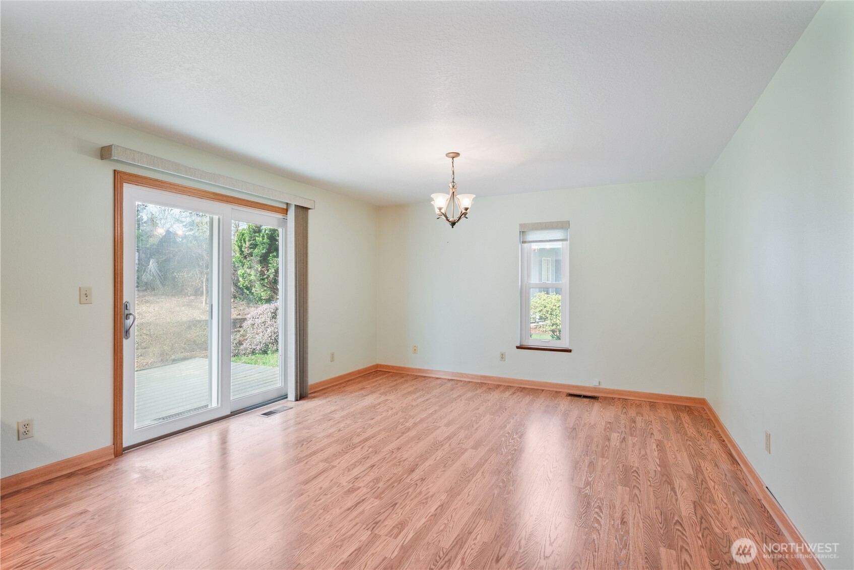 240 St. James Place Longview WA 98632