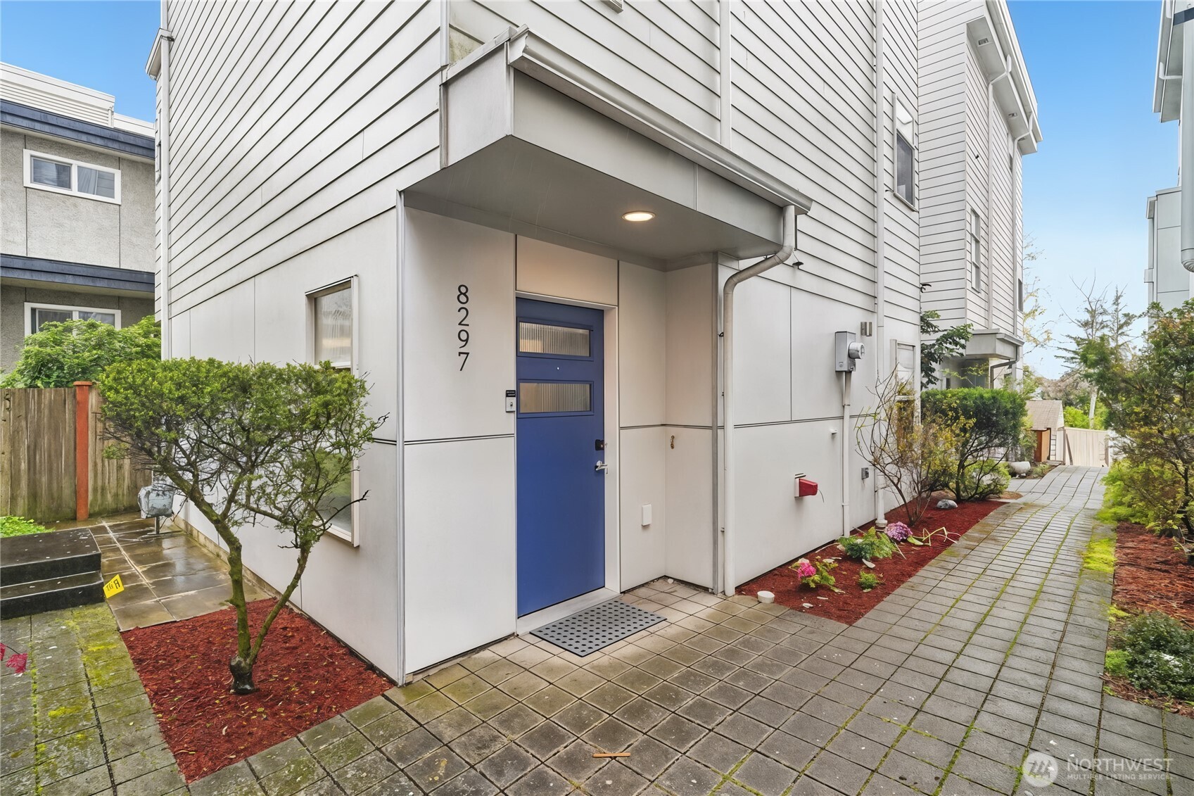 8297 5th Avenue NE Seattle WA 98115