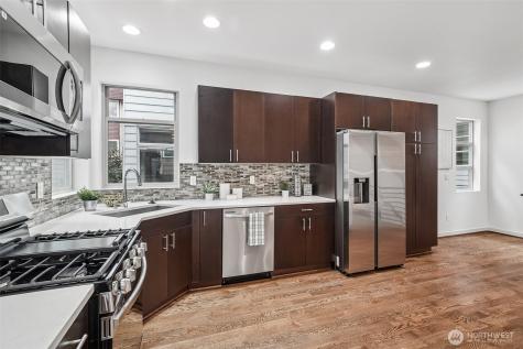 8297 5th Avenue NE Seattle WA 98115