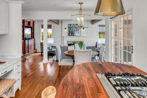 14127 205th Avenue NE Woodinville WA 98077