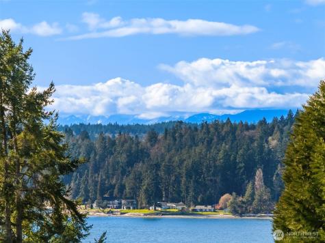 15451 Harvey Road NE Bainbridge Island WA 98110