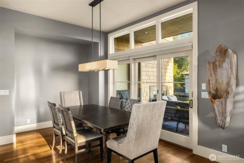 1211 N 42nd Place Renton WA 98056