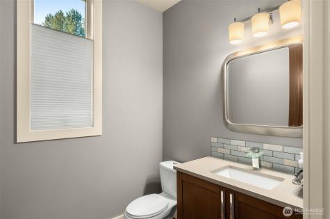 1211 N 42nd Place Renton WA 98056