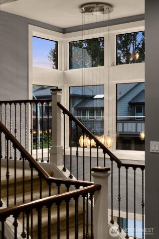 1211 N 42nd Place Renton WA 98056